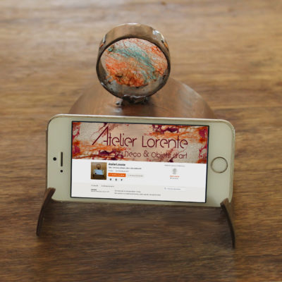 Support tablette & téléphone en acier cuivré avec décor en soie, porte téléphone